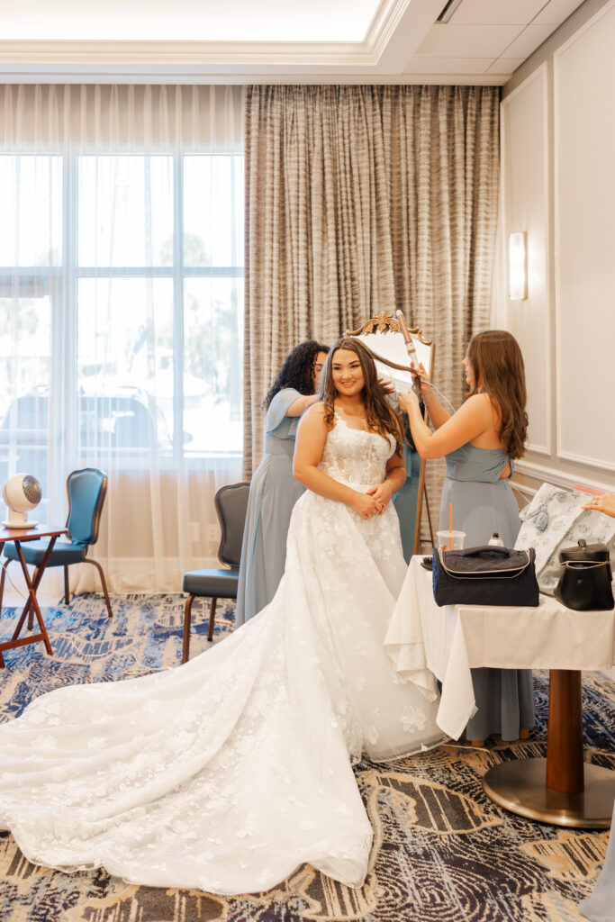 Elegant Florida wedding celebration at O’Galley Yacht Club