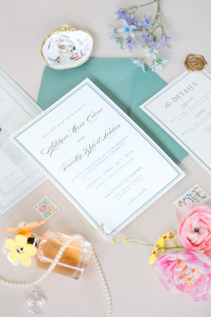 detail photo of invitation suite